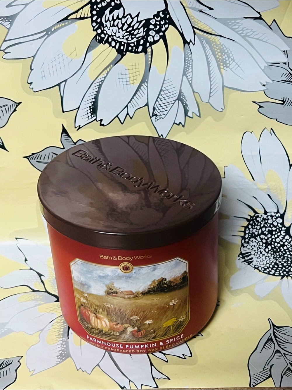 Bath & Body Works FARMHOUSE PUMPKIN & SPICE 14.5 Oz 3 Wick Scented Candle NEW!